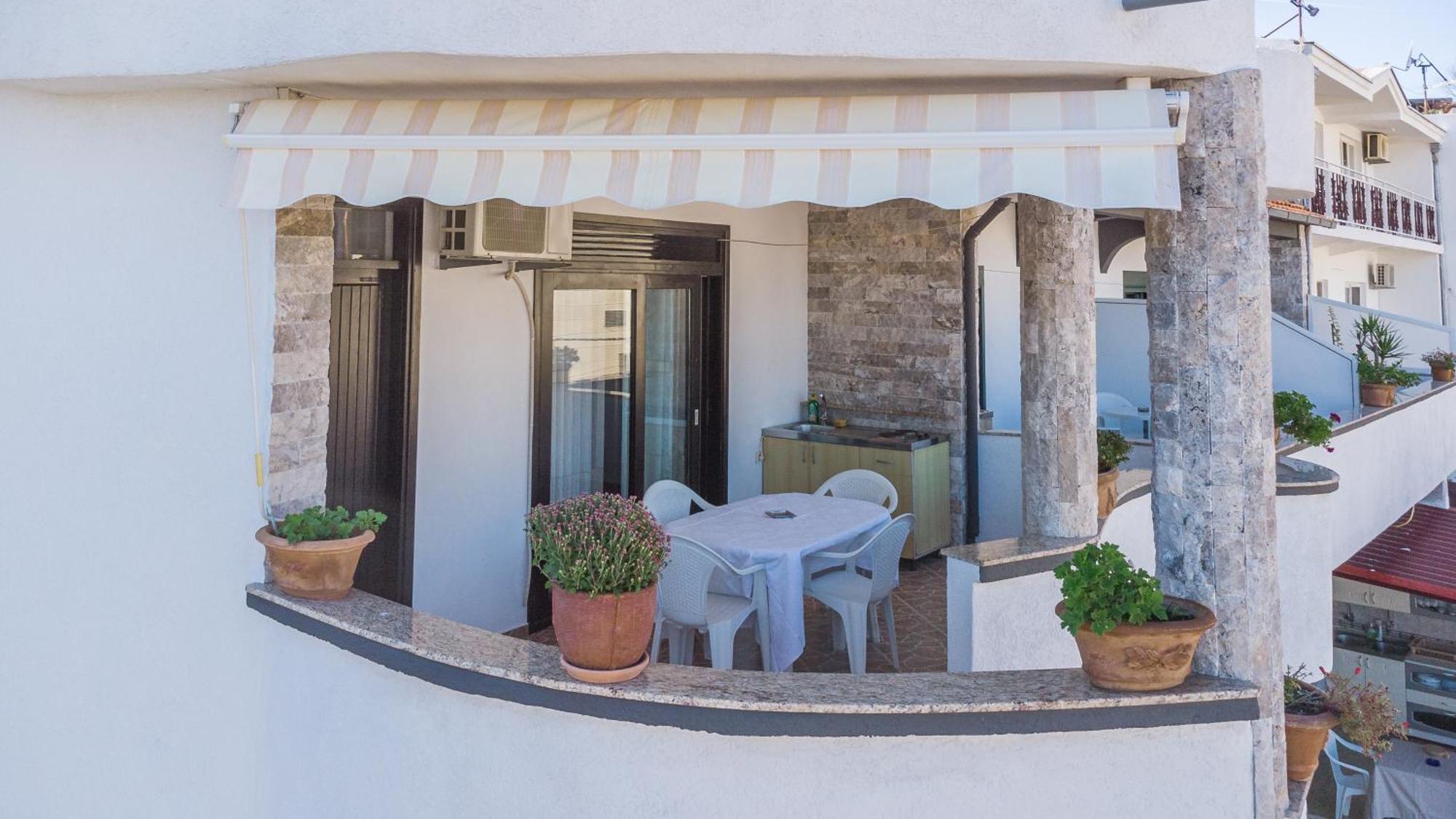 Apartments Ishmi In Center Of Ulcinj Room photo